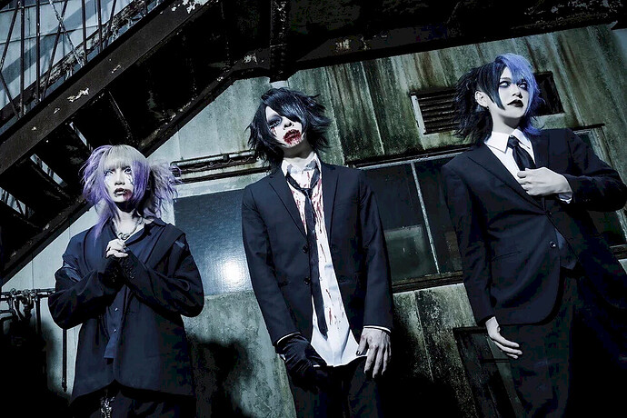 110851-zetsumei-group-photo