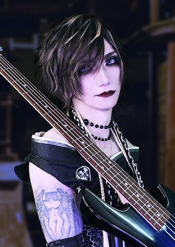 Yokugai Fumiya (慾骸美弥)